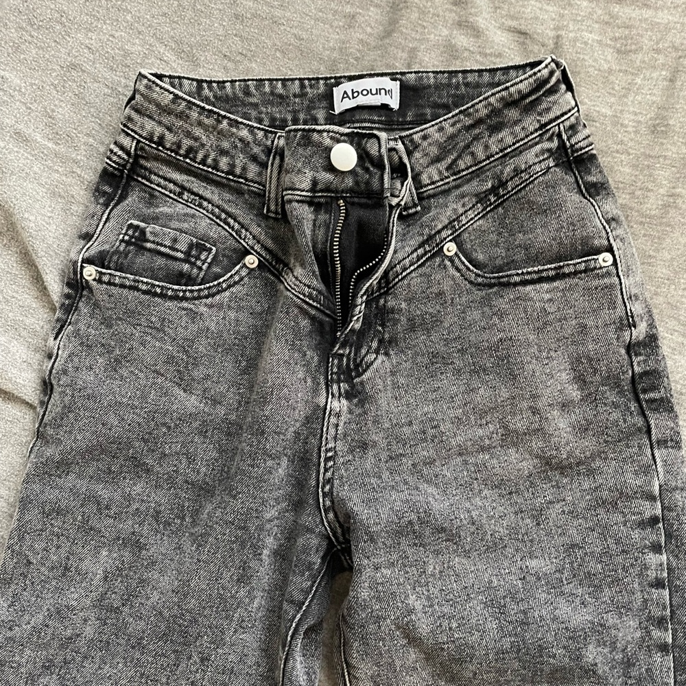 black wash jeans